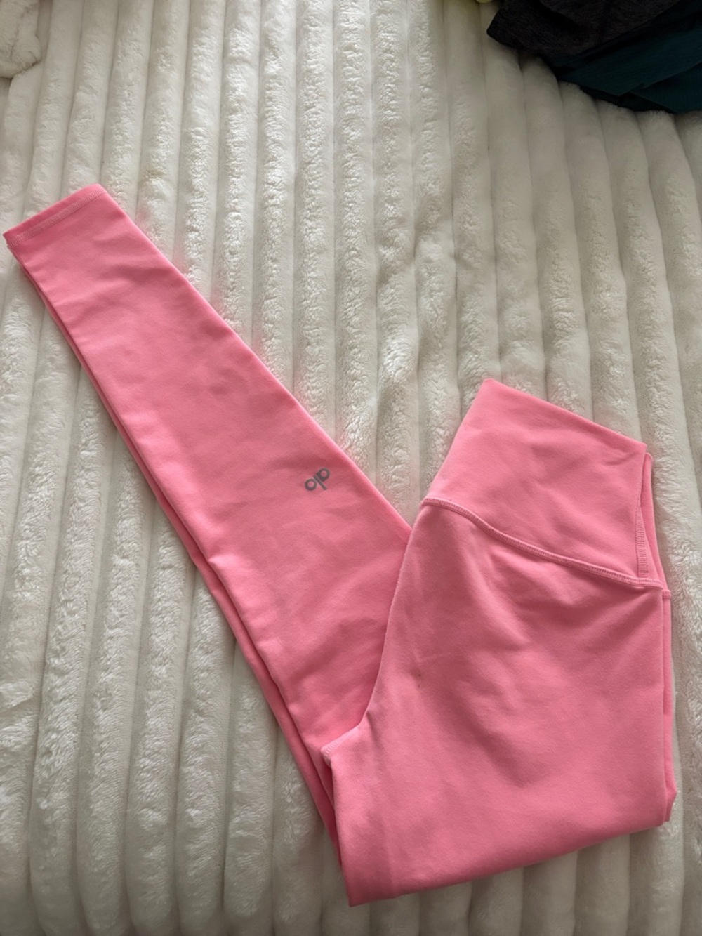Alo Yoga Pink High-Waist Leggings with Small Logo